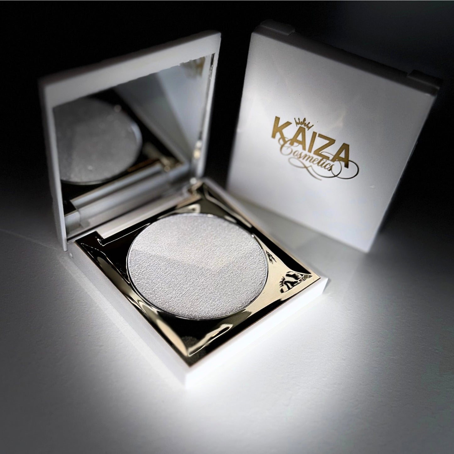 PRE-ORDER Diamond Dust Cheek Kiss Glow Highlighter