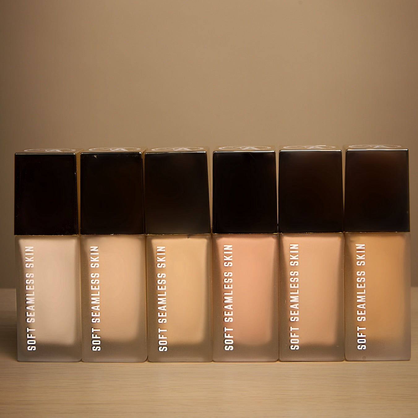 SOFT SEAMLESS SKIN FOUNDATION