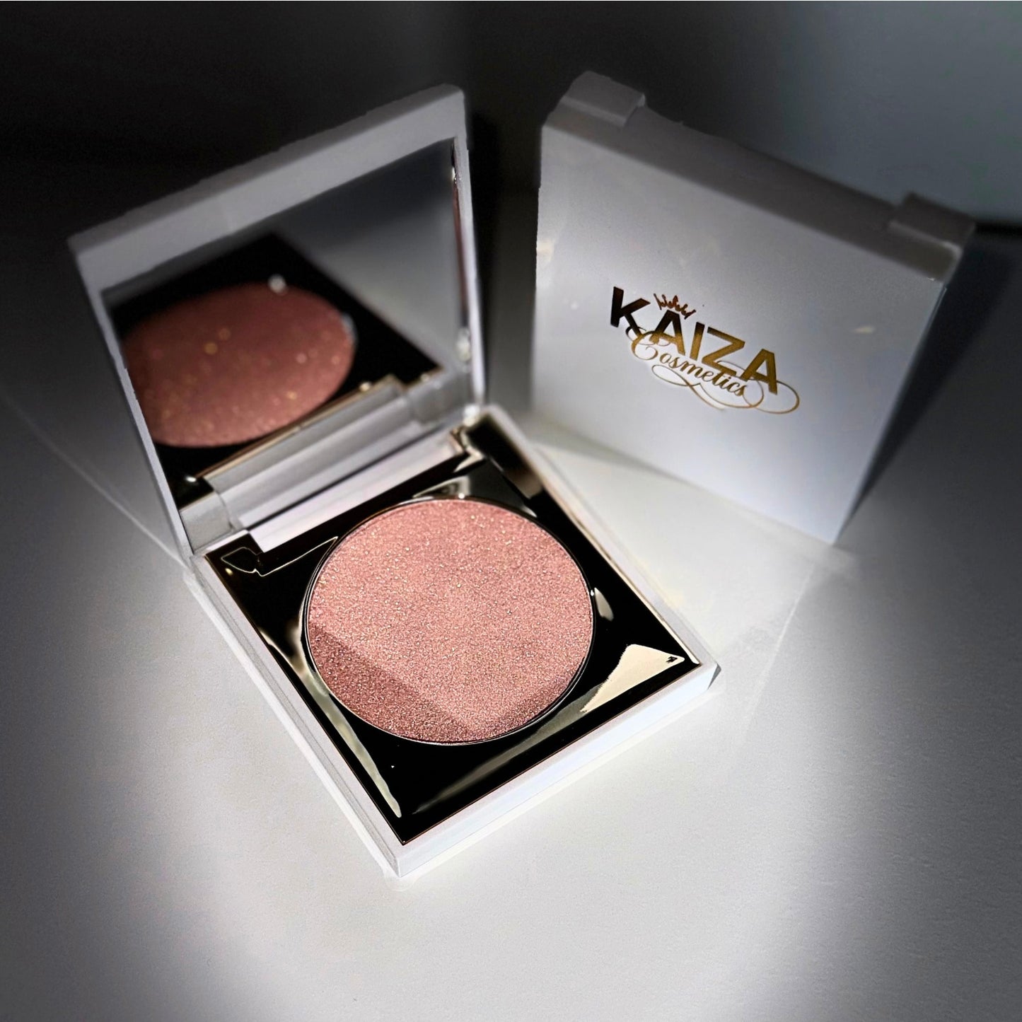 PRE-ORDER Sugar Mama Cheek Kiss Glow Highlighter