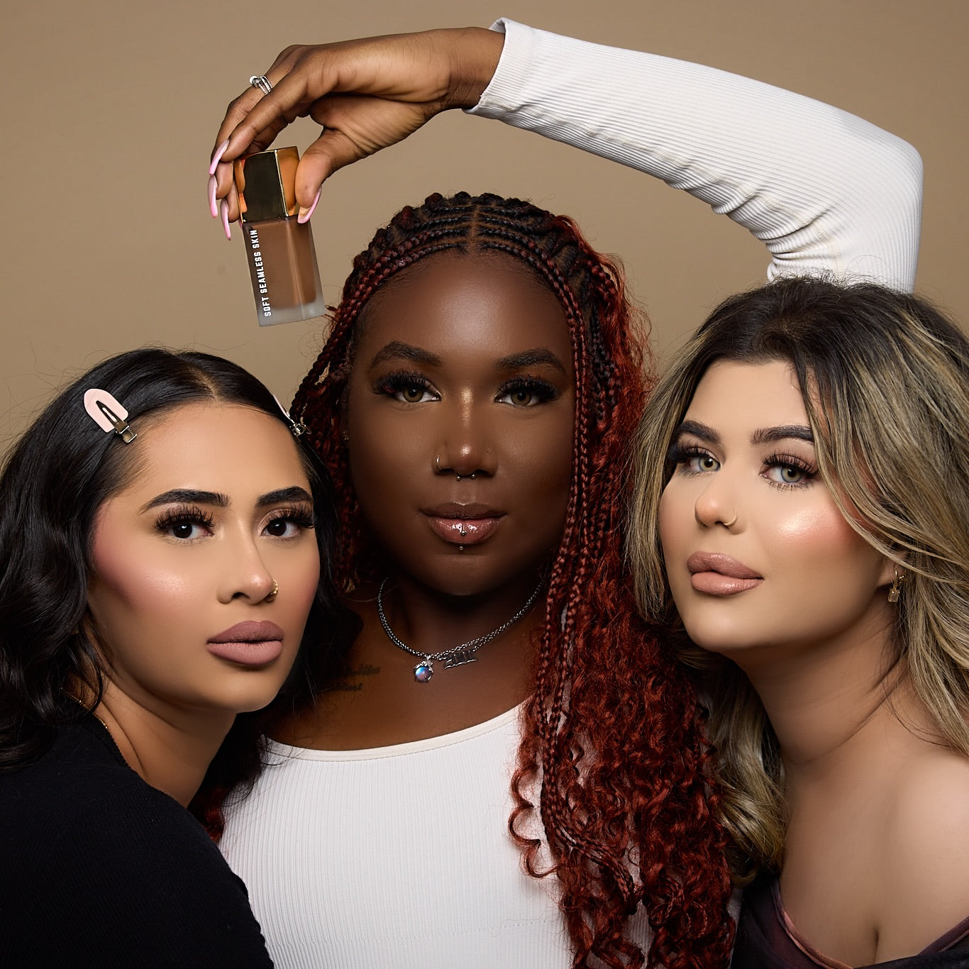 SOFT SEAMLESS SKIN FOUNDATION