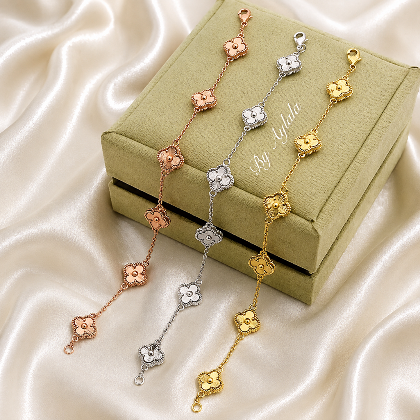 *PRE-ORDER* Mini Sweetheart Clover Bracelet
