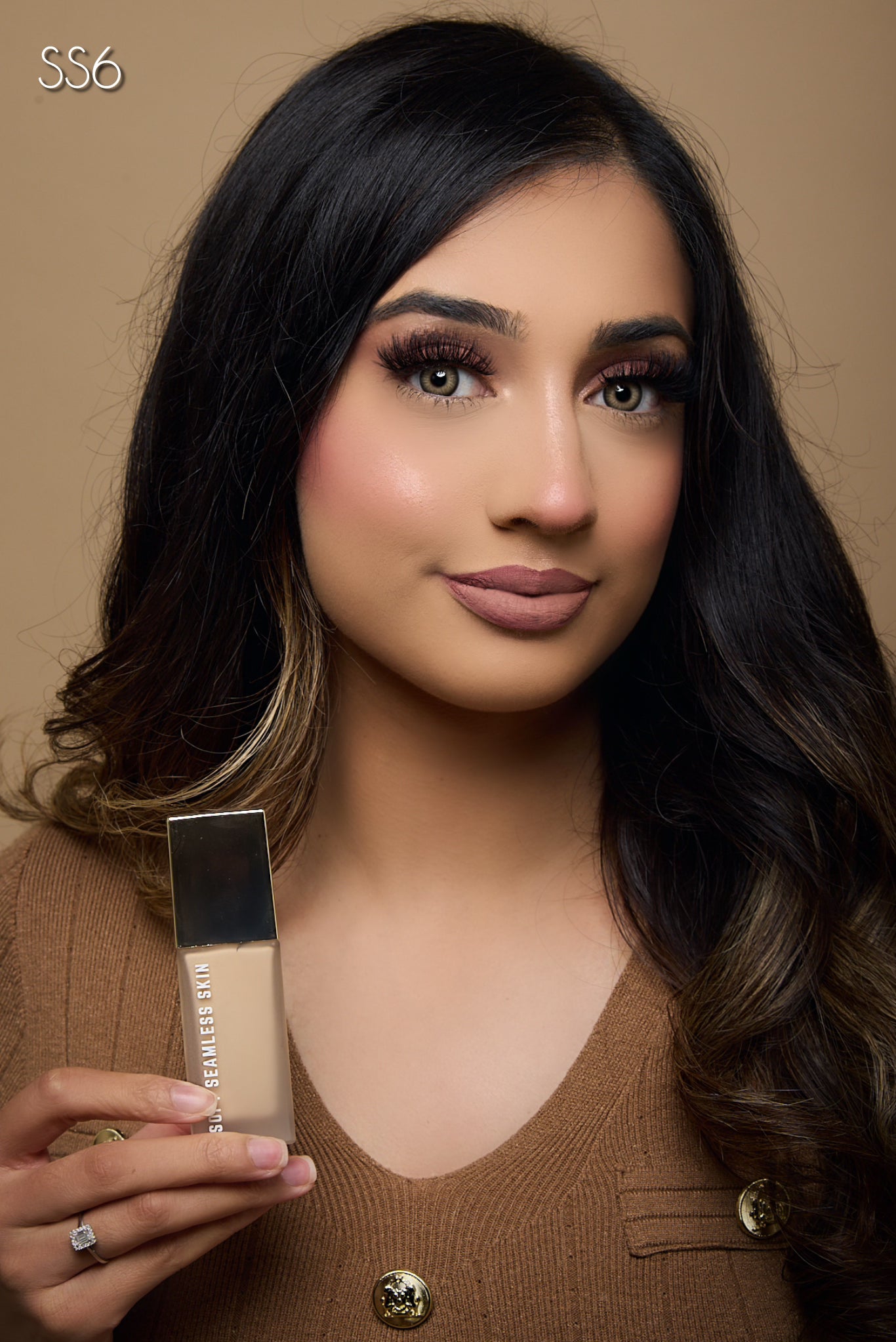 SOFT SEAMLESS SKIN FOUNDATION